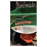 Lawn Pro Spreader