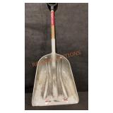Craftsman Shovel