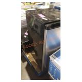 Criterion 4.4 Cubic Feet Refrigerator