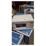 Criterion 700 Watt Microwave