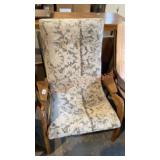 Mid Century Modern Chair 28"x 39"