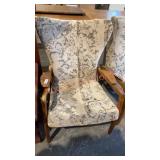 Mid Century Modern Chair 28 1/2"x 38"H