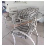 Patio Table W/4 Chairs And Cushions