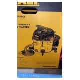 Dewalt 9gallon Wet/Dry Vac