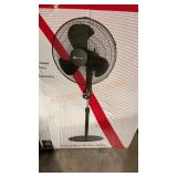 18" Pedestal Fan