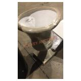 Allen and Roth Planter