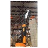 Fiskars Extendable Pole Saw and Pruner