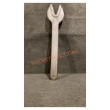 W & B No. 3 15" Alligator Wrench