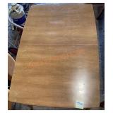 Table With Two Leafs&6 Chairs