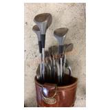 Voit Gulf Clubs&Carry Case