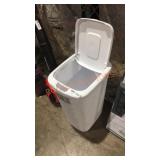 Hefty 13gal Trash Can