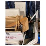 Skid Lot With Chairs And Mirror