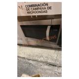 Whirlpool 1.7CU.FT Microwave Hood Combination