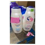 2ct. Head&Shoulders and 2ct Nivea Creme