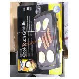 Presto cool touch griddle