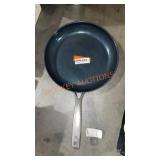 Blue Diamond Ceramic Skillet