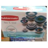 Rubbermaid  flex seal containers