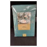 Noritake Colorwave Collection Table Linens