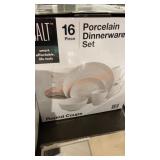 16pc. Porcelain Dinnerware Set