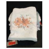 5 Croscill Bath Towels 28"x 52"