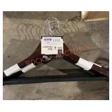 8 Total Wooden Hangers