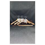 Wood Suit Hanger,2 Coat Hangers