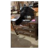 Drop Center Dresser With Mirror