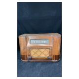 Silvertone Radio 9"X14"