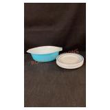 Pyrex Casserole & 4 Bread Plates