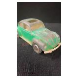 Vintage Hubley Zinc Alloy Die Cast VW Beetle Toy