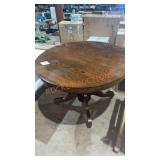 Pedestal Oak Dining Table