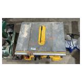 Dewalt Compact Outfeed Table for Saw