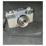 Vintage Olympus-pen Camera