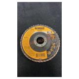 Dewalt 40grit. Flap Disc