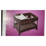 4Moms Portable Playard with Bassinet and Changing