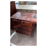 Cayman 3-drawer Nightstand