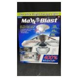 Maxx Blast Garage Light