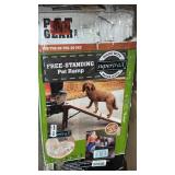 Pet Gear Free-Standing Pet Ramp