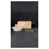 Pyrex Casserole /Lid & Server