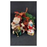 Christmas Wreath 18"D & Santa