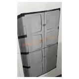 Rubbermaid Full Cabinet
