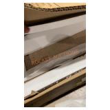 60W L Desk-box 1 of 2