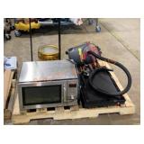 Skid Lot-microwave ,shop-vac & More