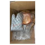3ct Pans and Oven Mitt