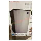 Rca 3.2cu.ft. Refrigerator