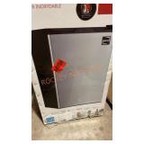 RCA 3.2CuFt Refrigerator