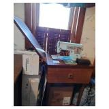 Singer Vintage Sewing Machine