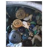 Waleeco Tin With  Buttons