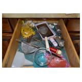 Kitchen Drawer Lot