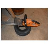 Hedge Trimmer, Tire